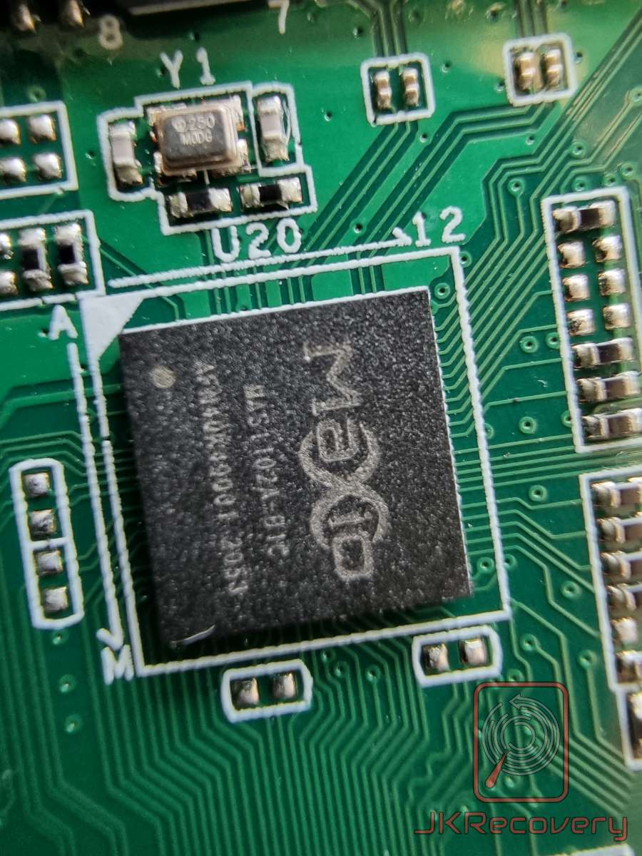 Układ scalony Marvell na płytce PCB dysku twardego z serwera NAS — diagnostyka PC-3000 w laboratorium JKRecovery
