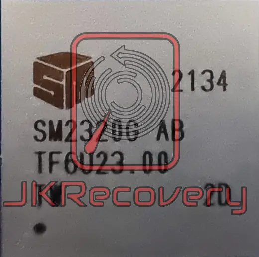 Zbliżenie na układ kontrolera SSD z oznaczeniem SM2320G AB TF6023.00, wyprodukowany w 2134 tygodniu produkcji, z watermarkiem JKRecovery